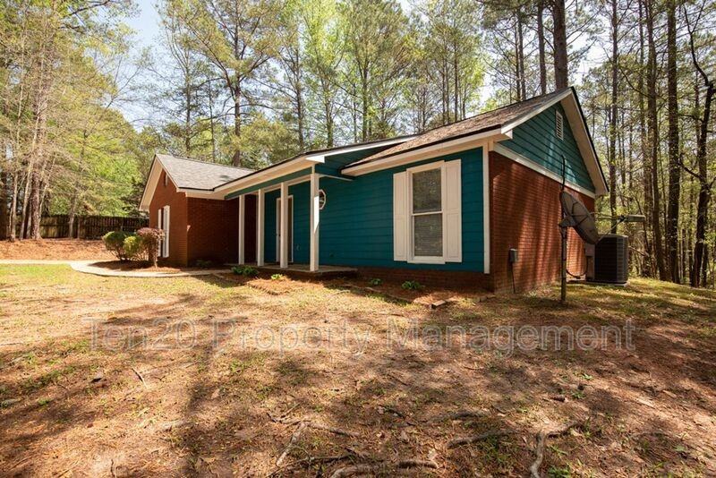 761 Grant Rd - Photo 2 of 16