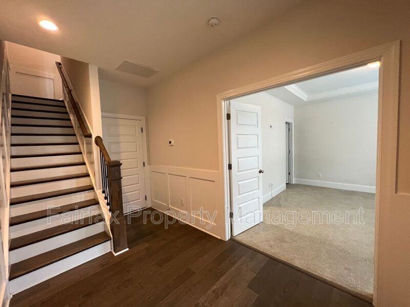 5707 Abingdon Ridge Pl - Photo 2 of 26