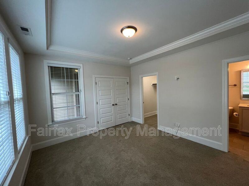 5707 Abingdon Ridge Pl - Photo 4 of 26
