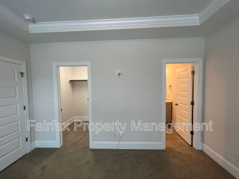 5707 Abingdon Ridge Pl - Photo 5 of 26