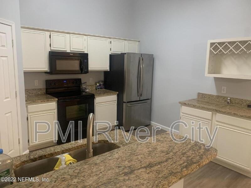 8935 Chambore Dr - Photo 3 of 15