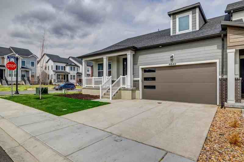 4642 W Hemsworth Ln #1 - Photo 2 of 29