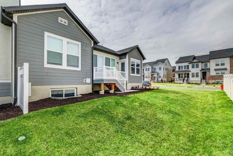4642 W Hemsworth Ln #1 - Photo 5 of 29