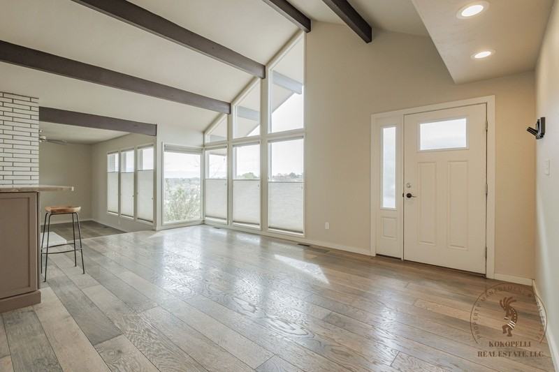 2110 Hodesha Way - Photo 6 of 14