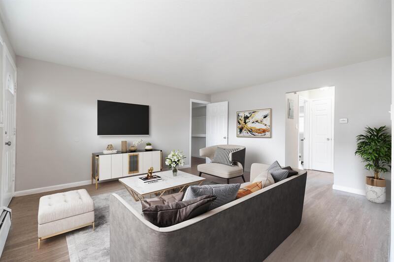 233 S Ingalls St - Photo 2 of 20