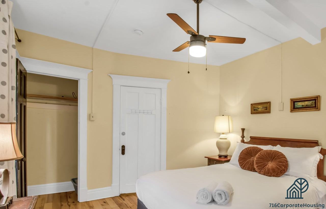 6 Glendale Pl #1 - Photo 6 of 13