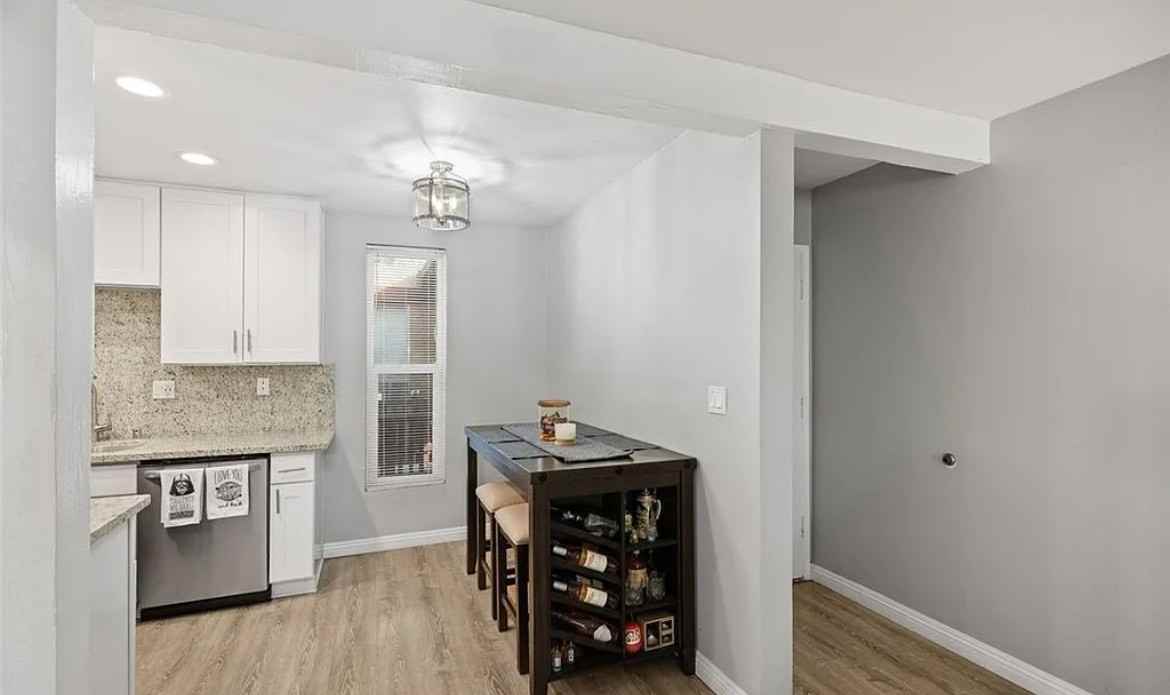 1000 W Macarthur Blvd - Photo 3 of 8