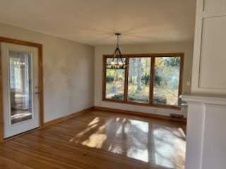 2236 S Shore Blvd - Photo 2 of 16