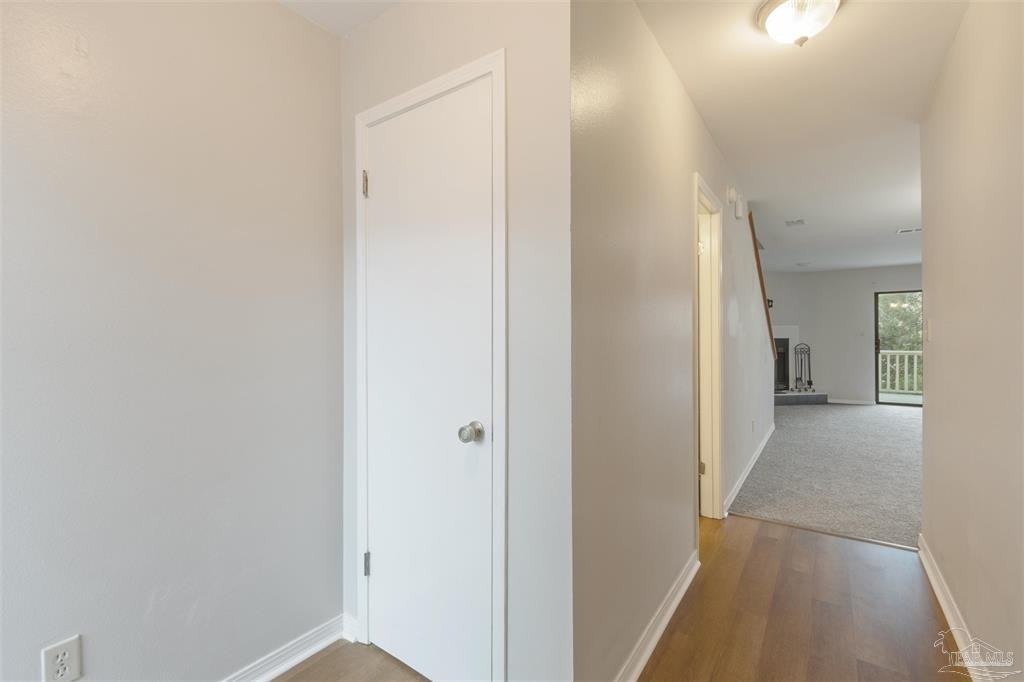 912 Brookside Pl - Photo 3 of 26