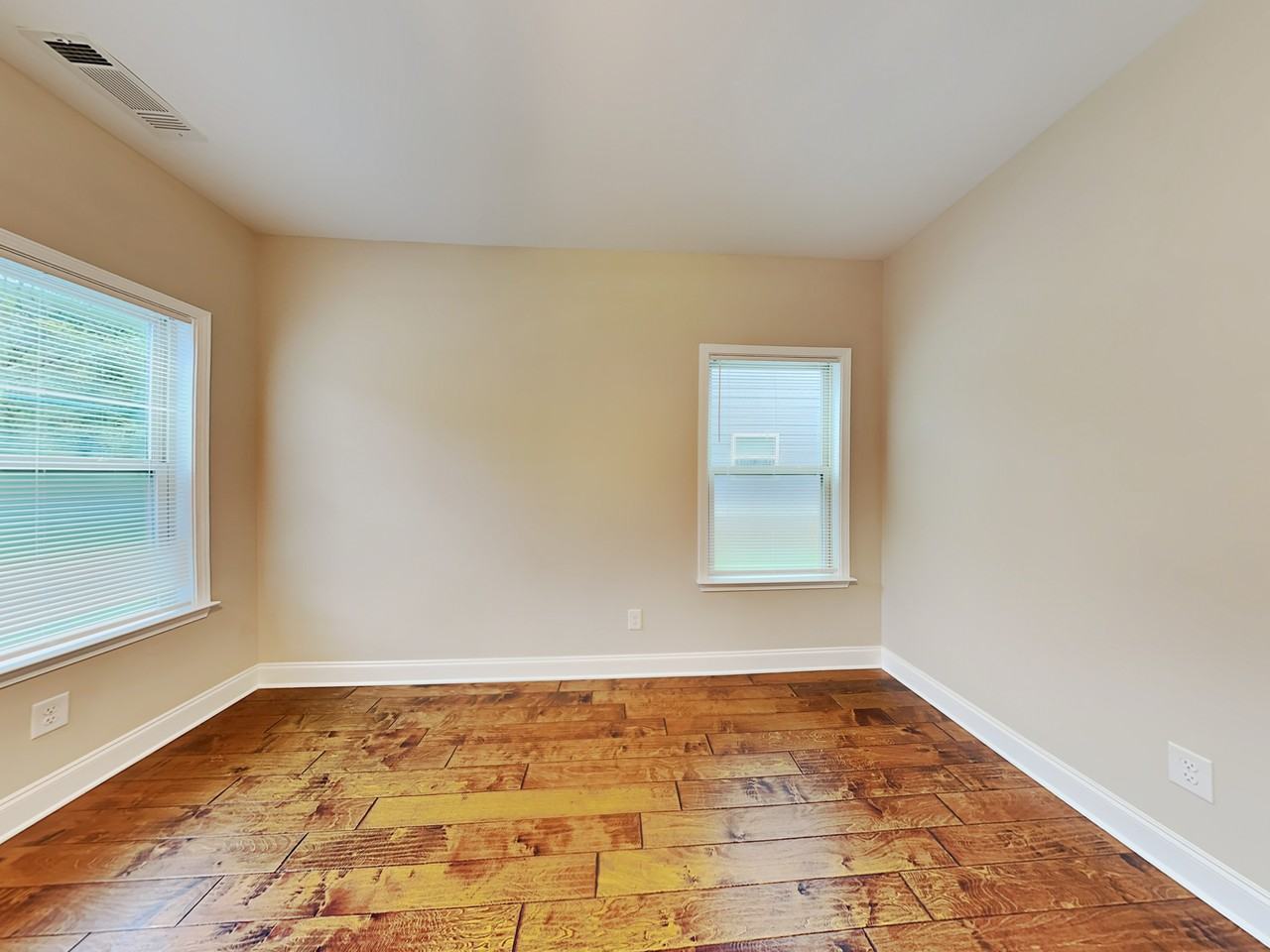 513 Kirkland Dr - Photo 2 of 18