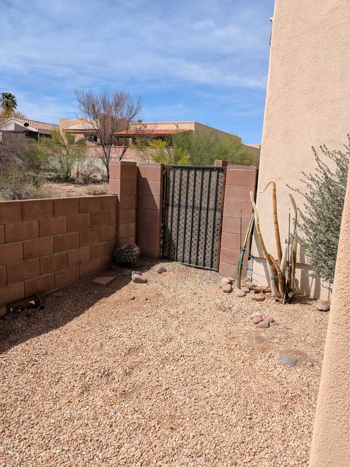 477 W Windham Blvd - Photo 3 of 20