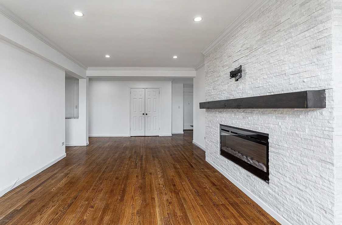 6515 38Th Ave - Photo 3 of 9