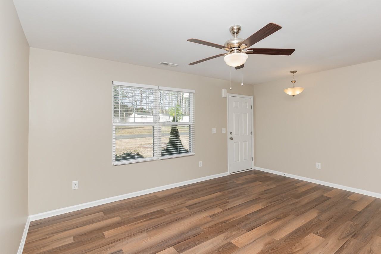 89 Forest Island Ave - Photo 3 of 16