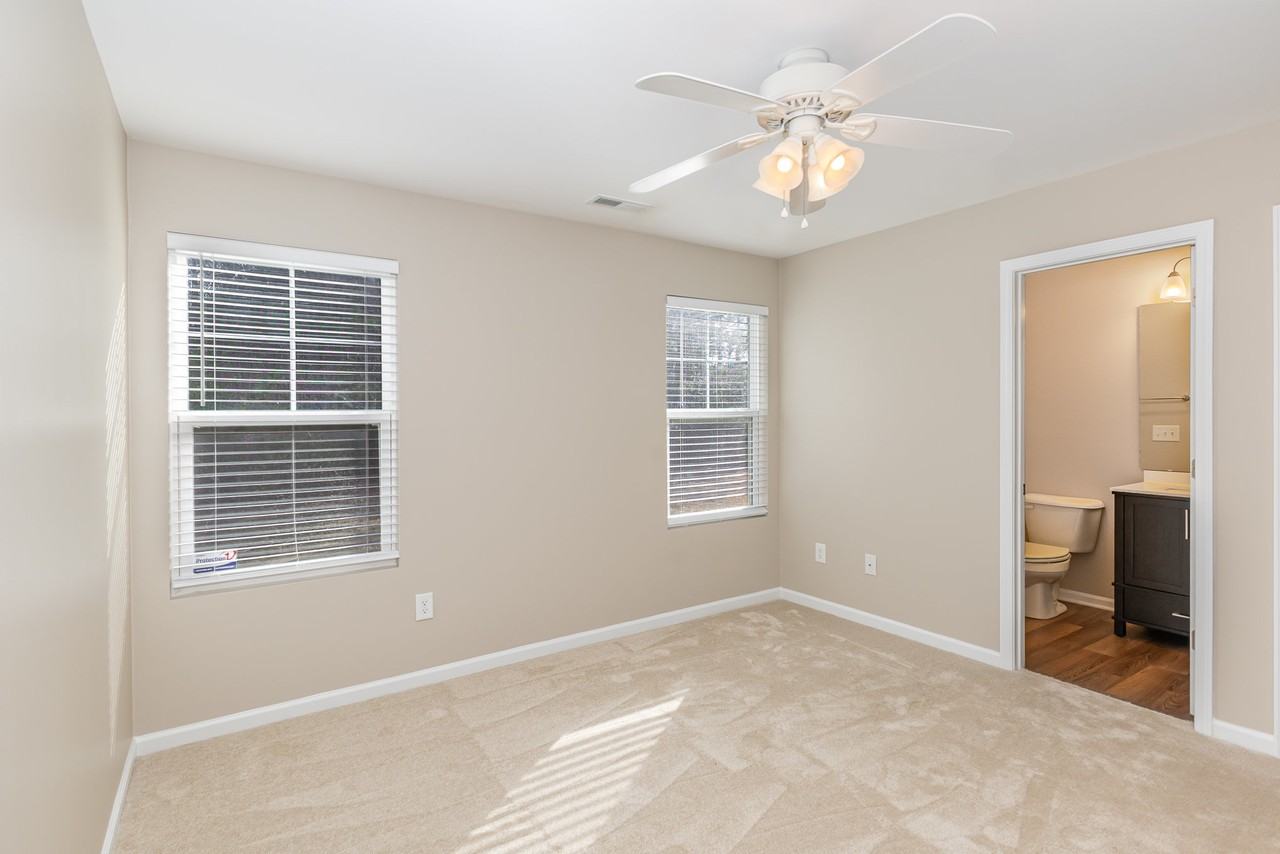 89 Forest Island Ave - Photo 7 of 16