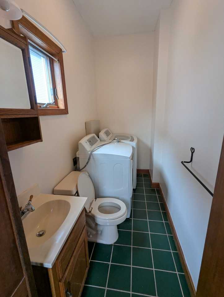 65 Winslow St #1 - Photo 7 of 19
