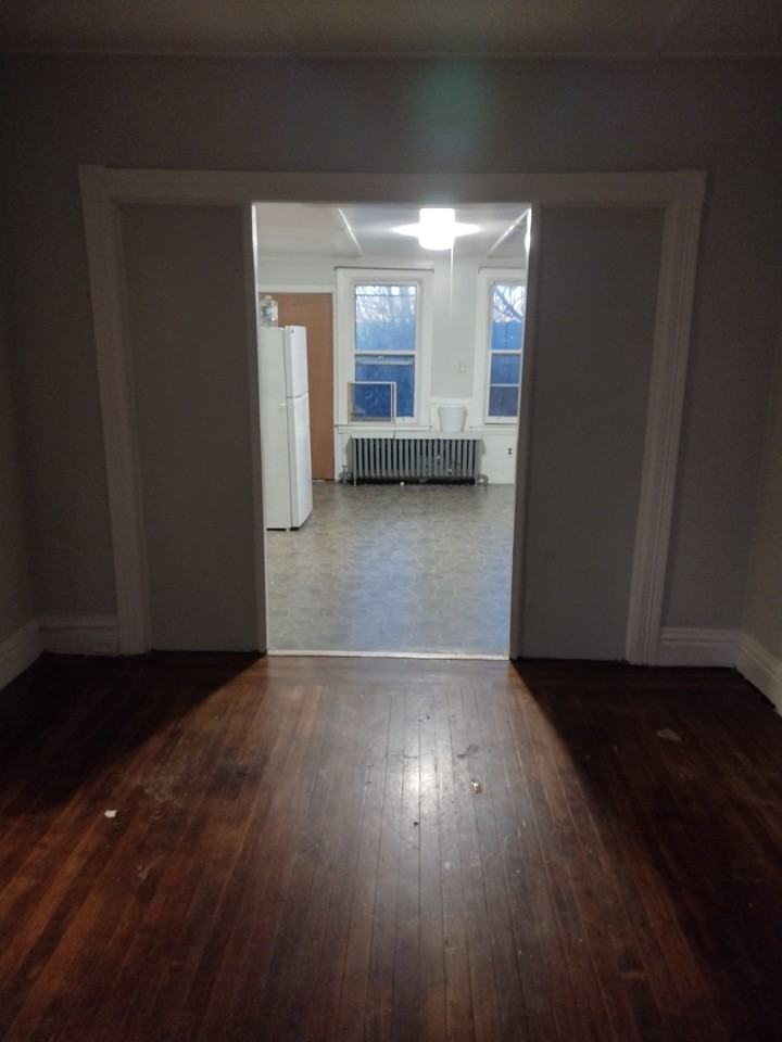 317 10th St #2 - Photo 5 of 8