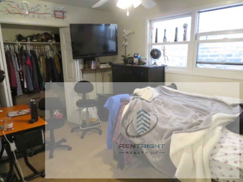 845 N Hoyne Ave #2 - Photo 5 of 15