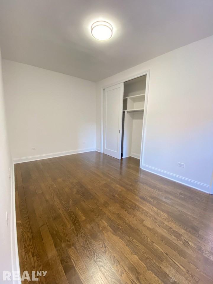 W 12th St #3A - Photo 7 of 8