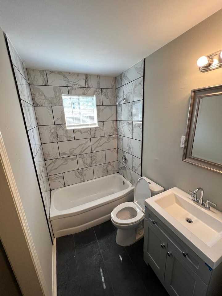 1320 Bruce Street - Photo 3 of 10