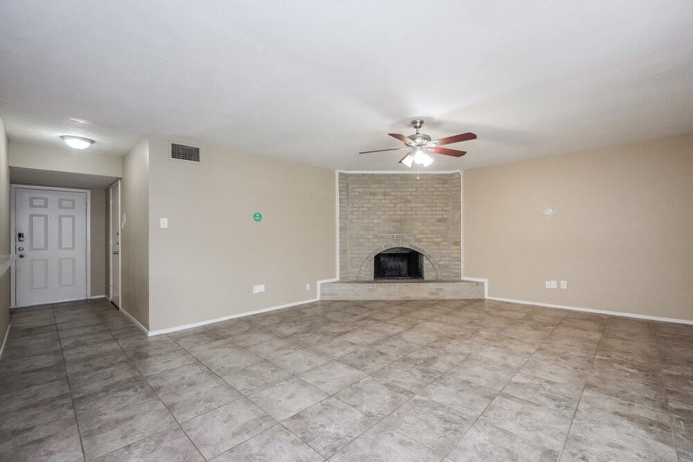 6900 Chapman Dr - Photo 3 of 25