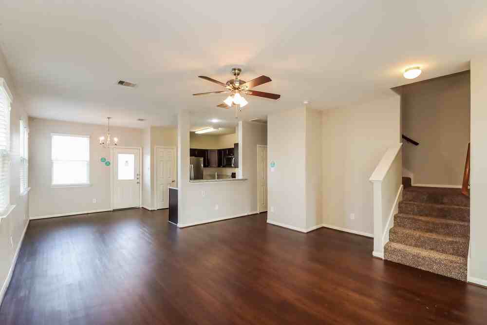 21822 Octavia Way - Photo 5 of 17