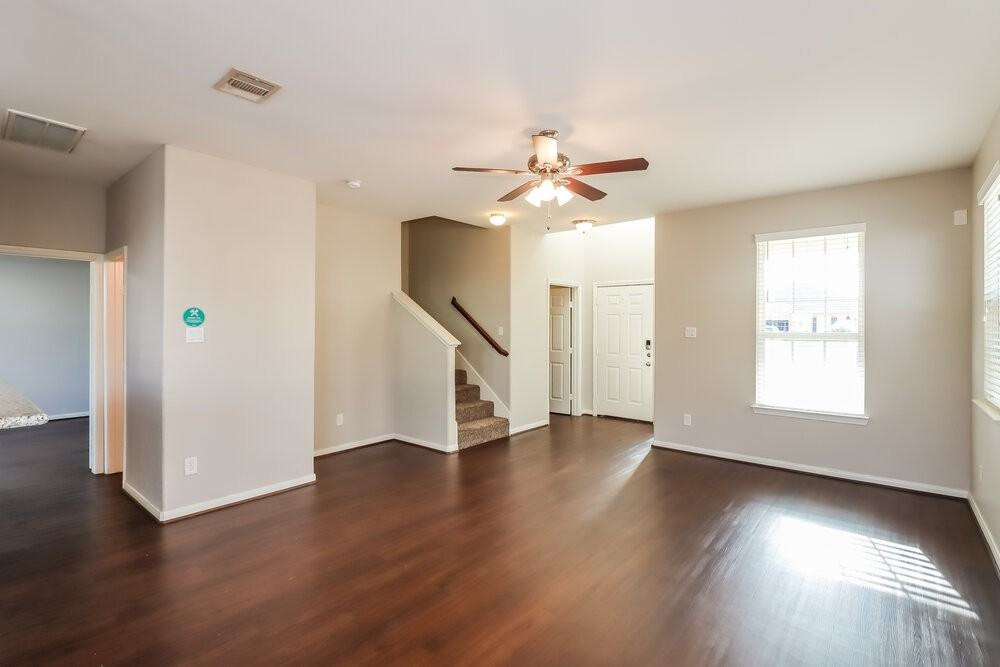 21822 Octavia Way - Photo 6 of 17