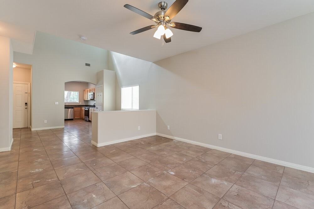 5084 Tunnel Falls Dr - Photo 6 of 17