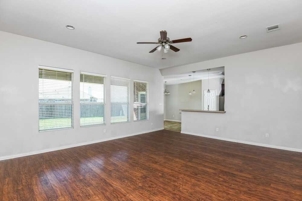 2623 Buffalo Run - Photo 4 of 16