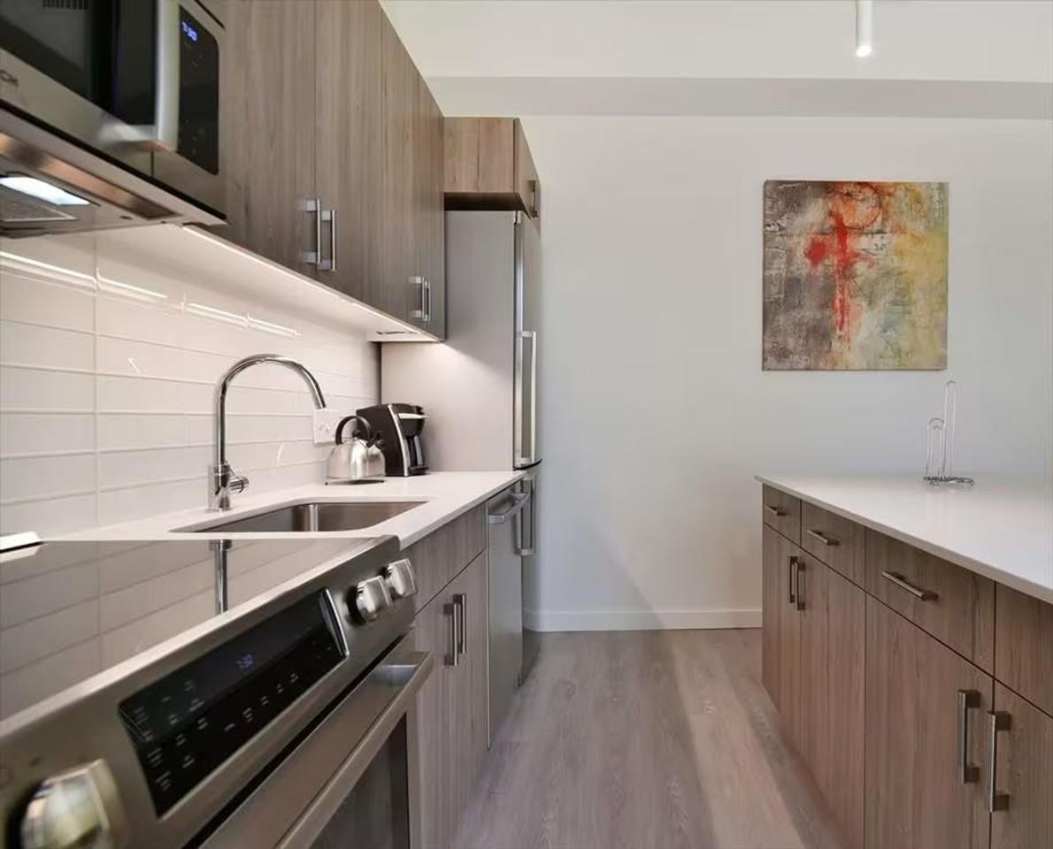 8 Harrison Ave #1040139P - Photo 3 of 20