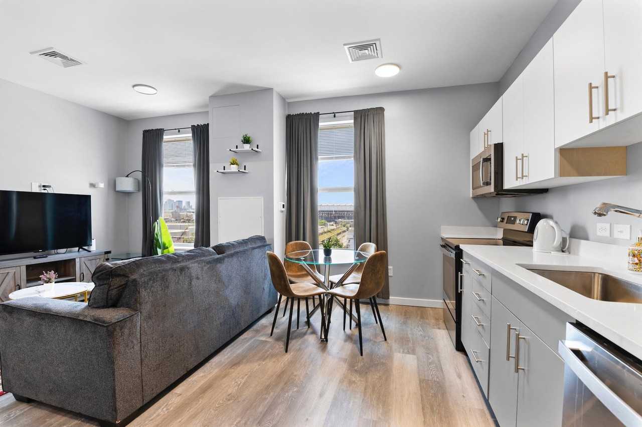 95 Broadway #1240348P - Photo 7 of 29