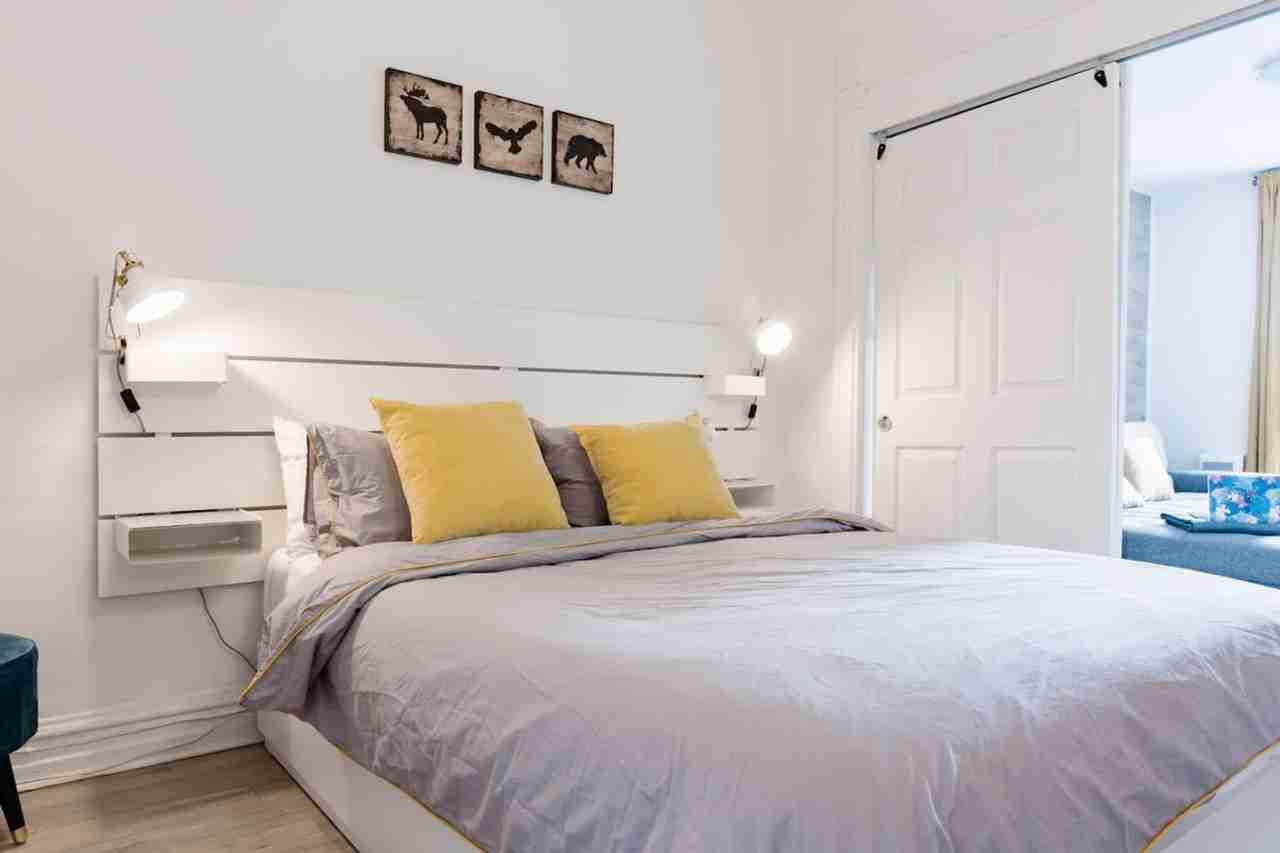 4631 Rue Ontario E #1061577P - Photo 5 of 24