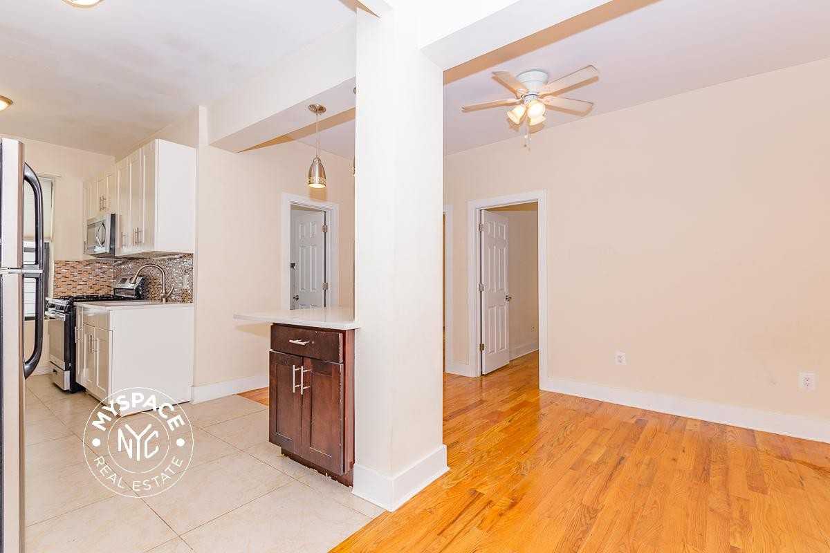 60 Clarkson Avenue #5B - Photo 2 of 12