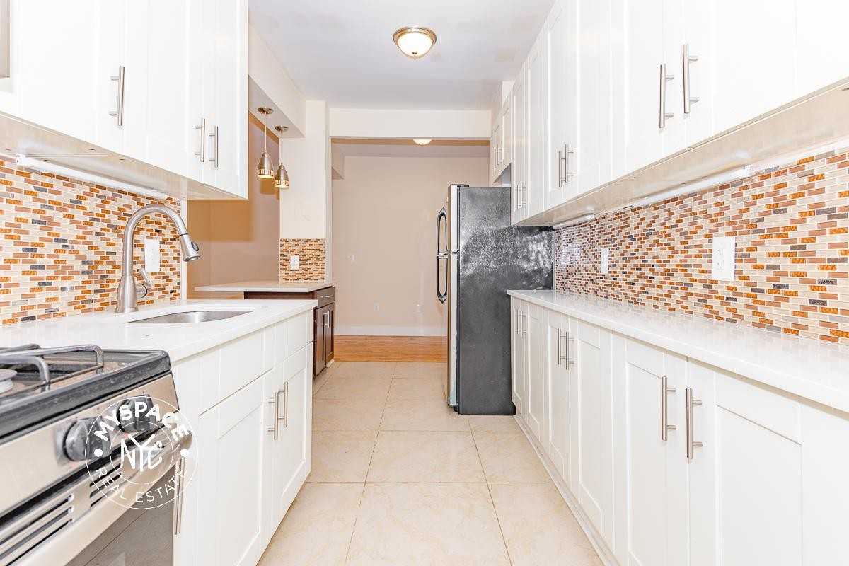 60 Clarkson Avenue #5B - Photo 7 of 12