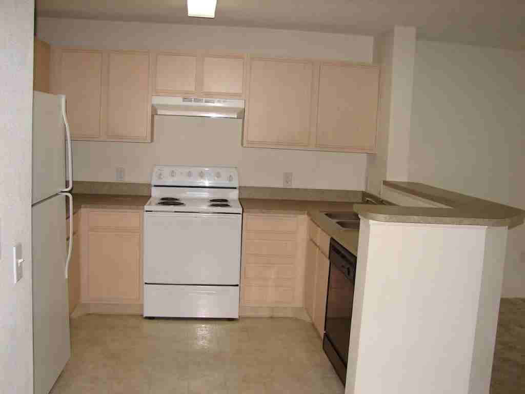 14900 S Birch St Apt 103 - Photo 2 of 4