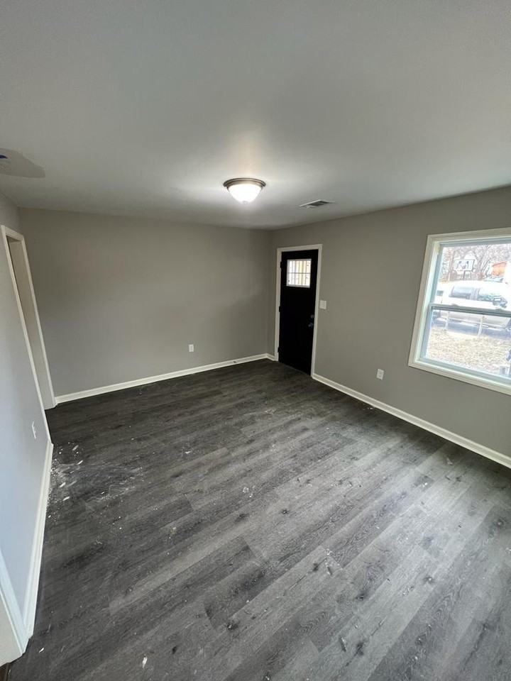 2363 Shasta Ave - Photo 5 of 18