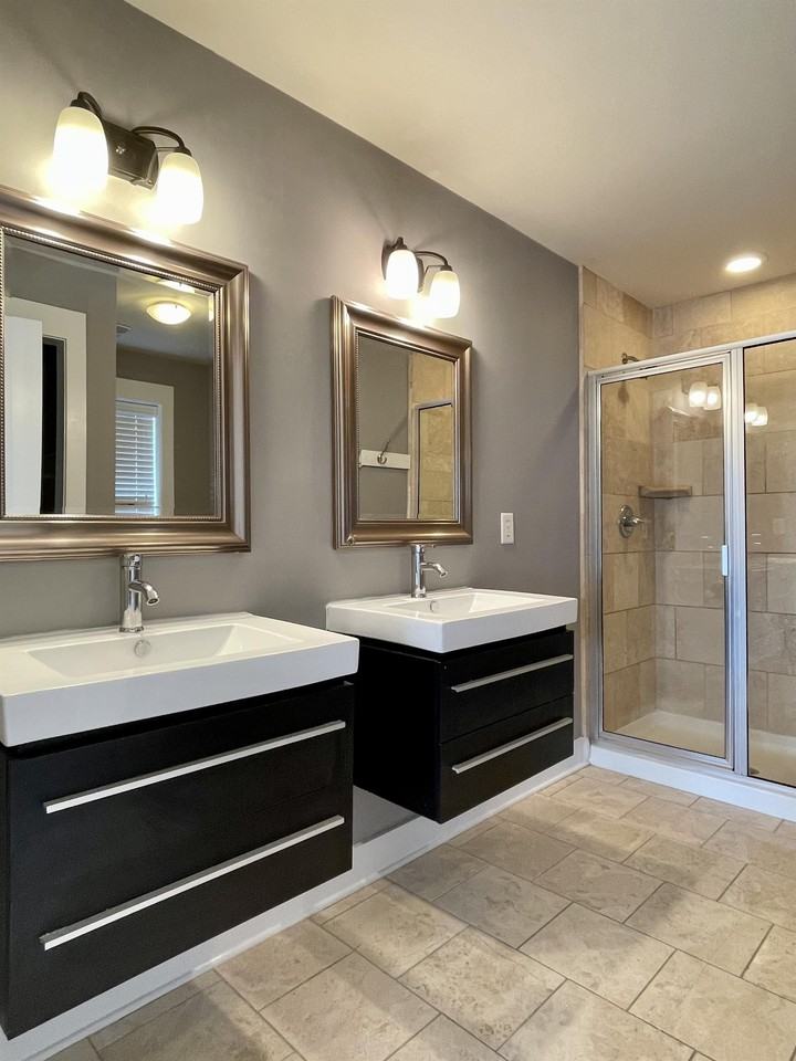 205 Copley Ln - Photo 2 of 11