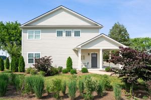 featured image of 801 Coles Ferry Pike #1