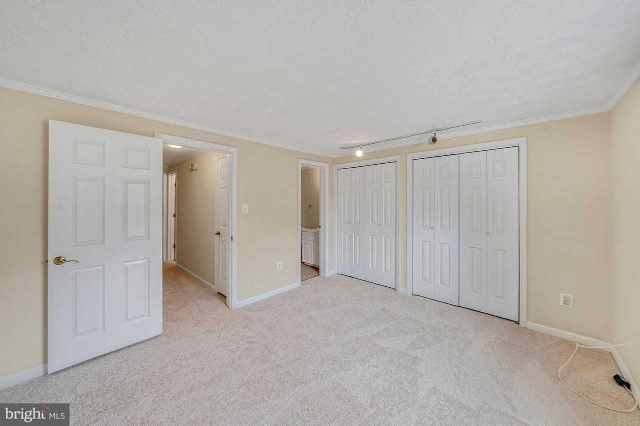 1122 North Utah Street - Photo 3 of 23