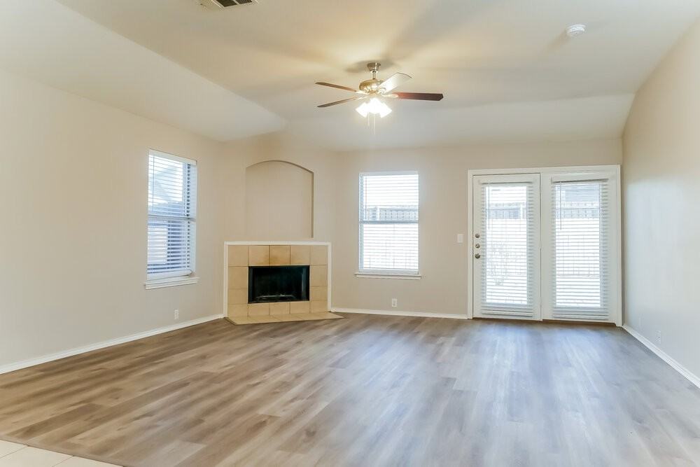 4004 Sonoma Dr - Photo 3 of 16
