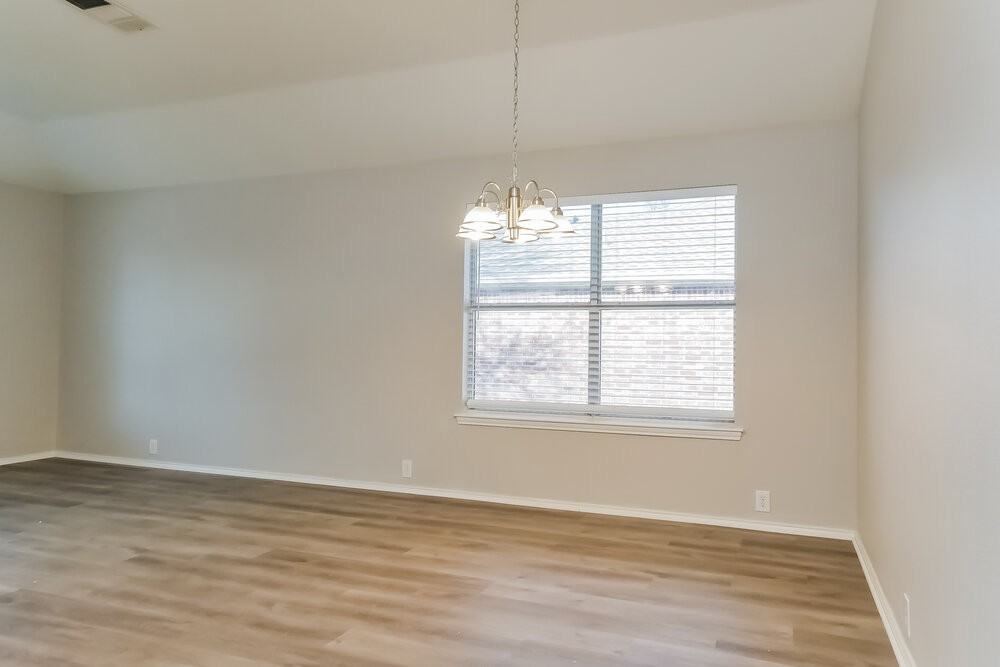 4004 Sonoma Dr - Photo 4 of 16