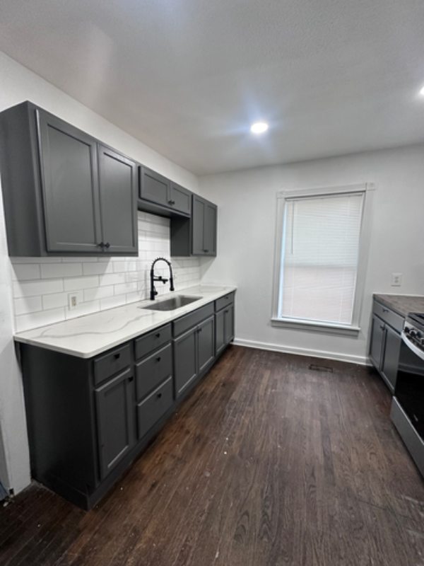 3304 Davenport St - Photo 2 of 23