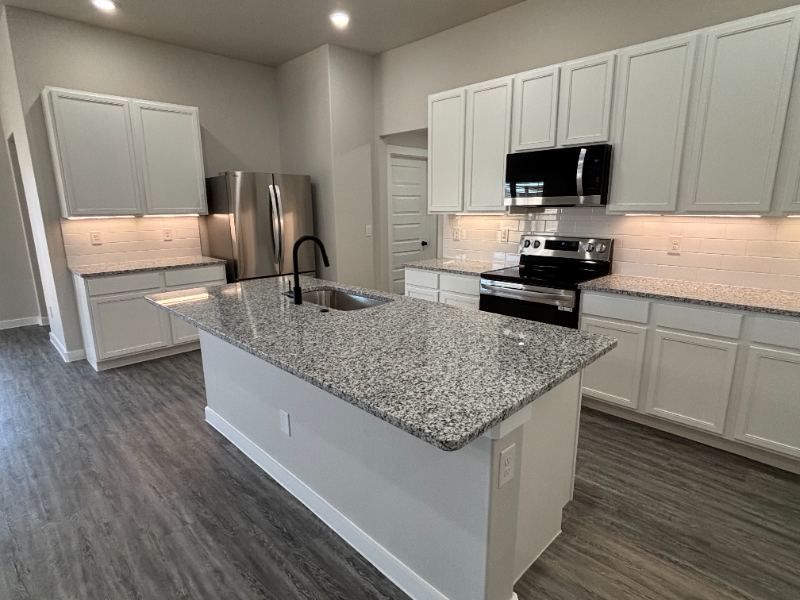 2321 136th St - Photo 6 of 20