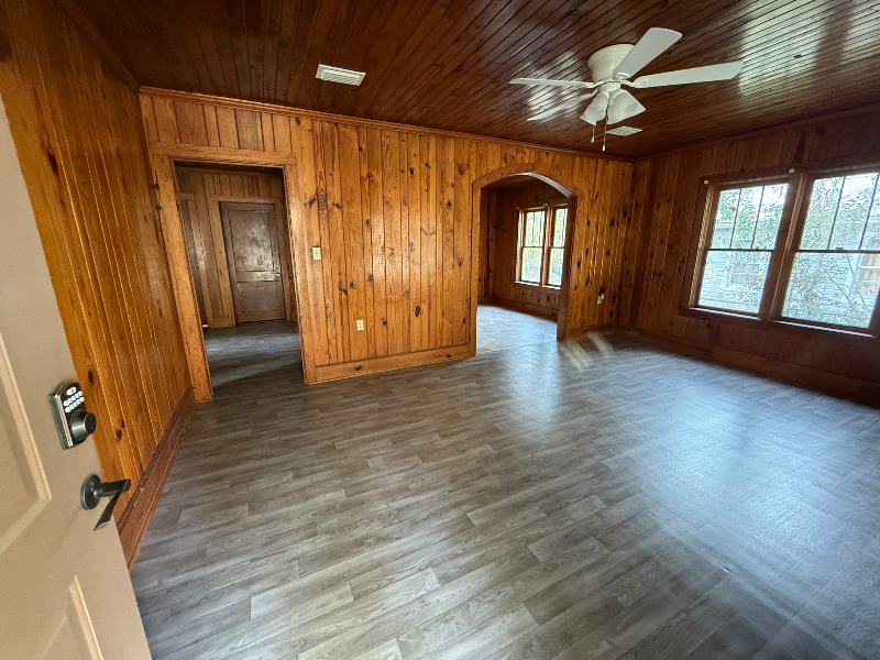 845 Escambia St - Photo 2 of 17