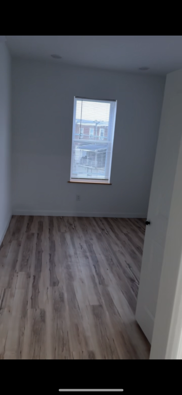 2122 Stenton Ave #B - Photo 4 of 6