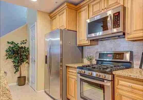 46588 Drysdale Ter - Photo 2 of 12