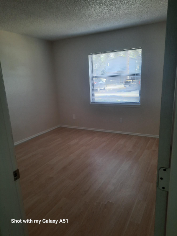 6440M 62nd Ave N #101 - Photo 6 of 7