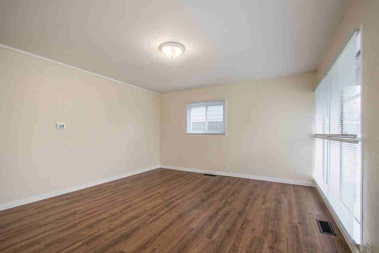 1301 Ebeling Dr - Photo 2 of 15