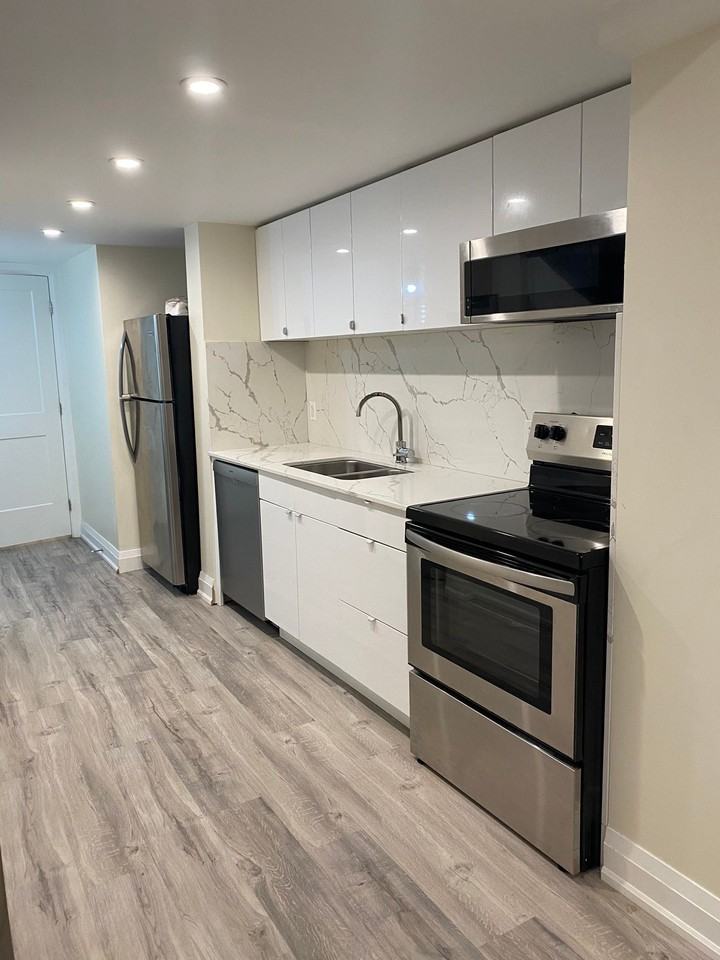 658 O'Connor Street #2 - Photo 3 of 13