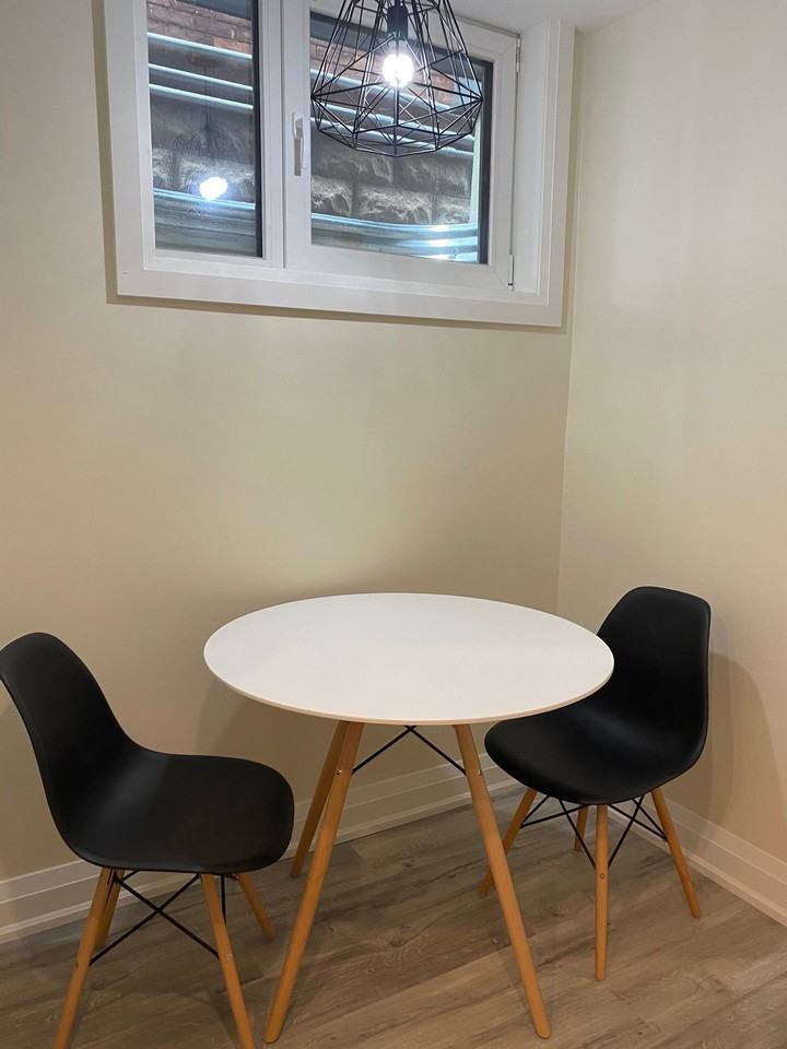 658 O'Connor Street #2 - Photo 5 of 13