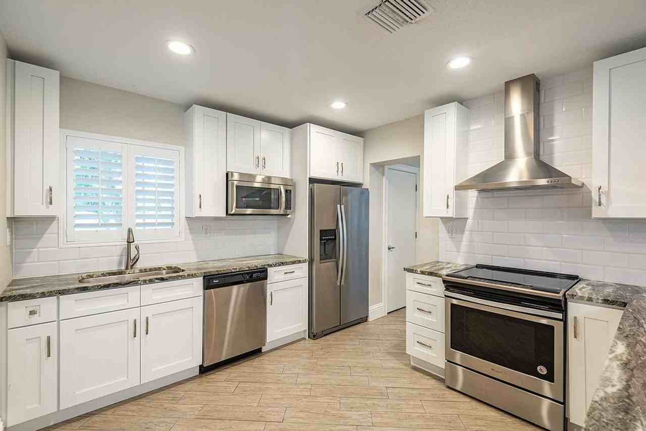3602 W Leona St - Photo 7 of 29